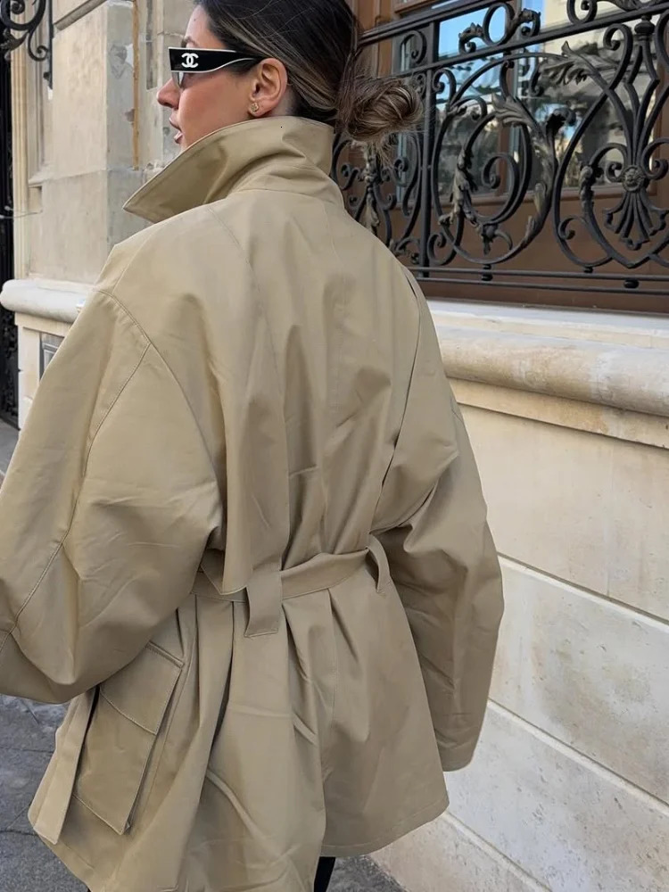 Casual Khaki Waistband Short Windbreaker Women Elegant Lapel Long Sleeved Pocket Single Breasted Jacket Autumn Daily Street Coat 251021