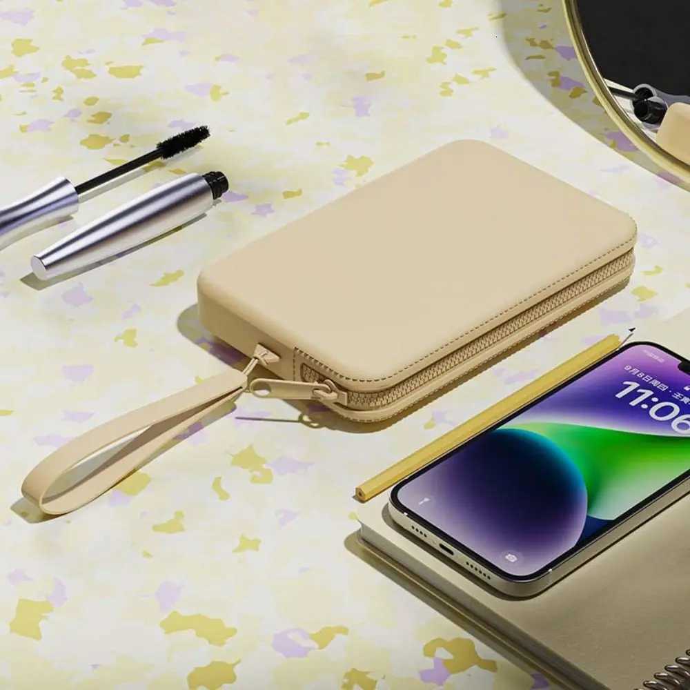 Fashion Waterproof Silicone Storage Bag Portable Dustproof Hanging Phone Bag Sunglasses Protective Cover Z251023