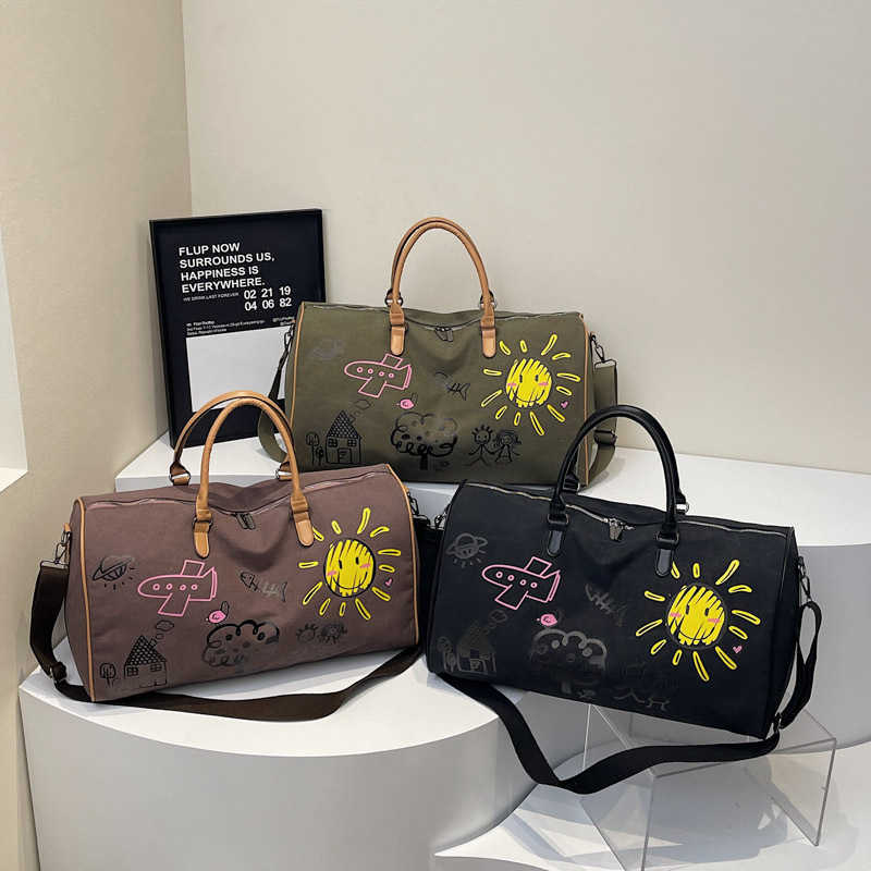 Cartoon Print Large Capacity Short Trip Bag 2025 New Large Capacity Handbag Fashionable High-End Fitness Bag
