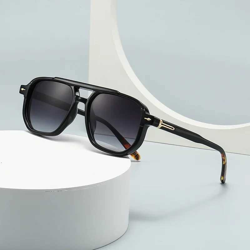 Vintage Double Bridges Men Square Sunglasses Fashion Clear Ocean Lens Eyewear Women Trending Rivets Sun Glasses UV400T251024