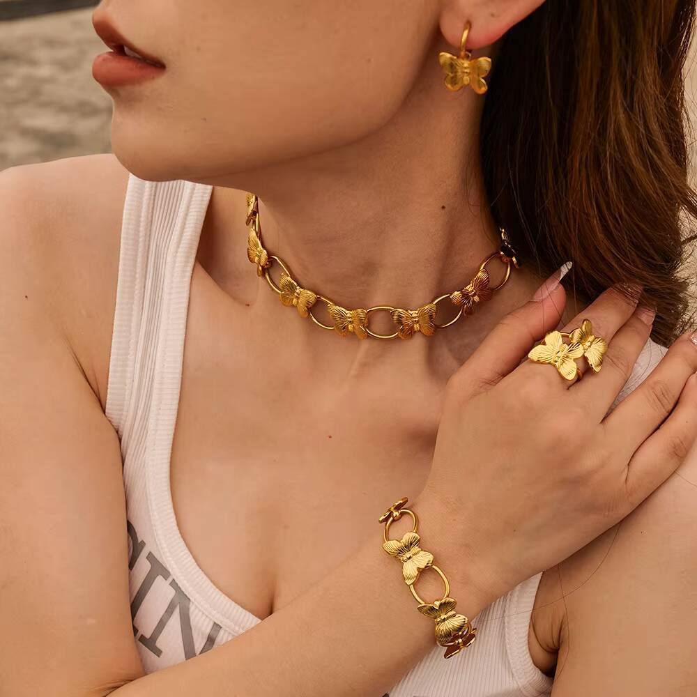 New Product Direct Sale Personalized Butterfly Necklace Gold Set Decoration Light Luxury Niche Female Accessories
