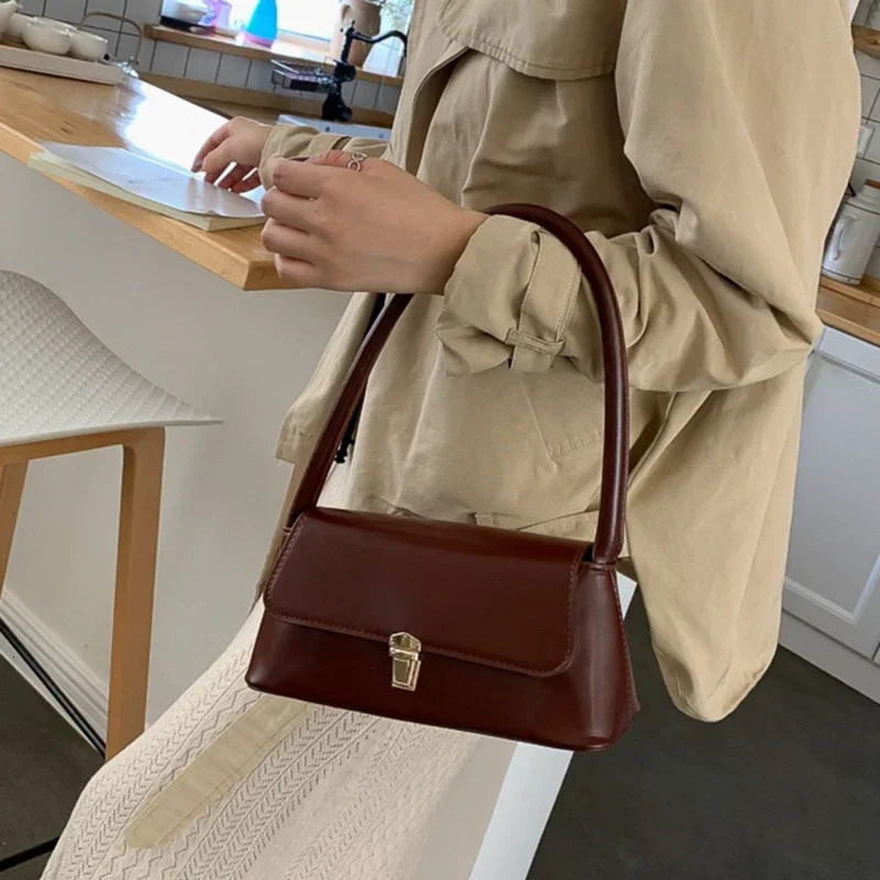 Womens Shoulder Bag Handbag Retro Baguette Bag Underarm Bag Fashion Hand Shoulder Bag 251023