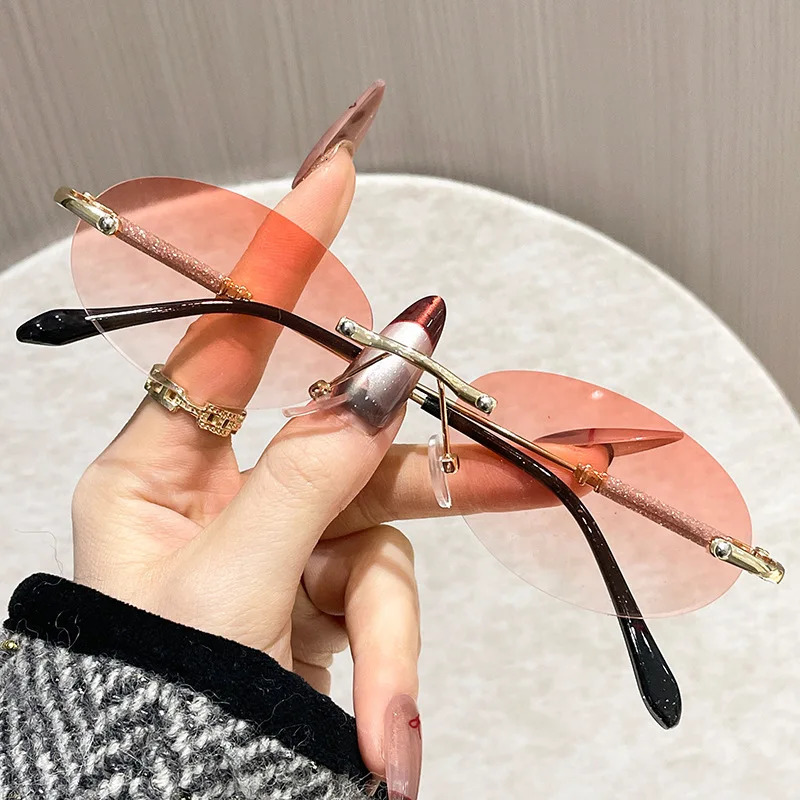 Fashion Small Rectangle Sunglasses Men Women Vintage Square Driving Sun Glasses Metal Frame Eyewear UV Glasses 251023