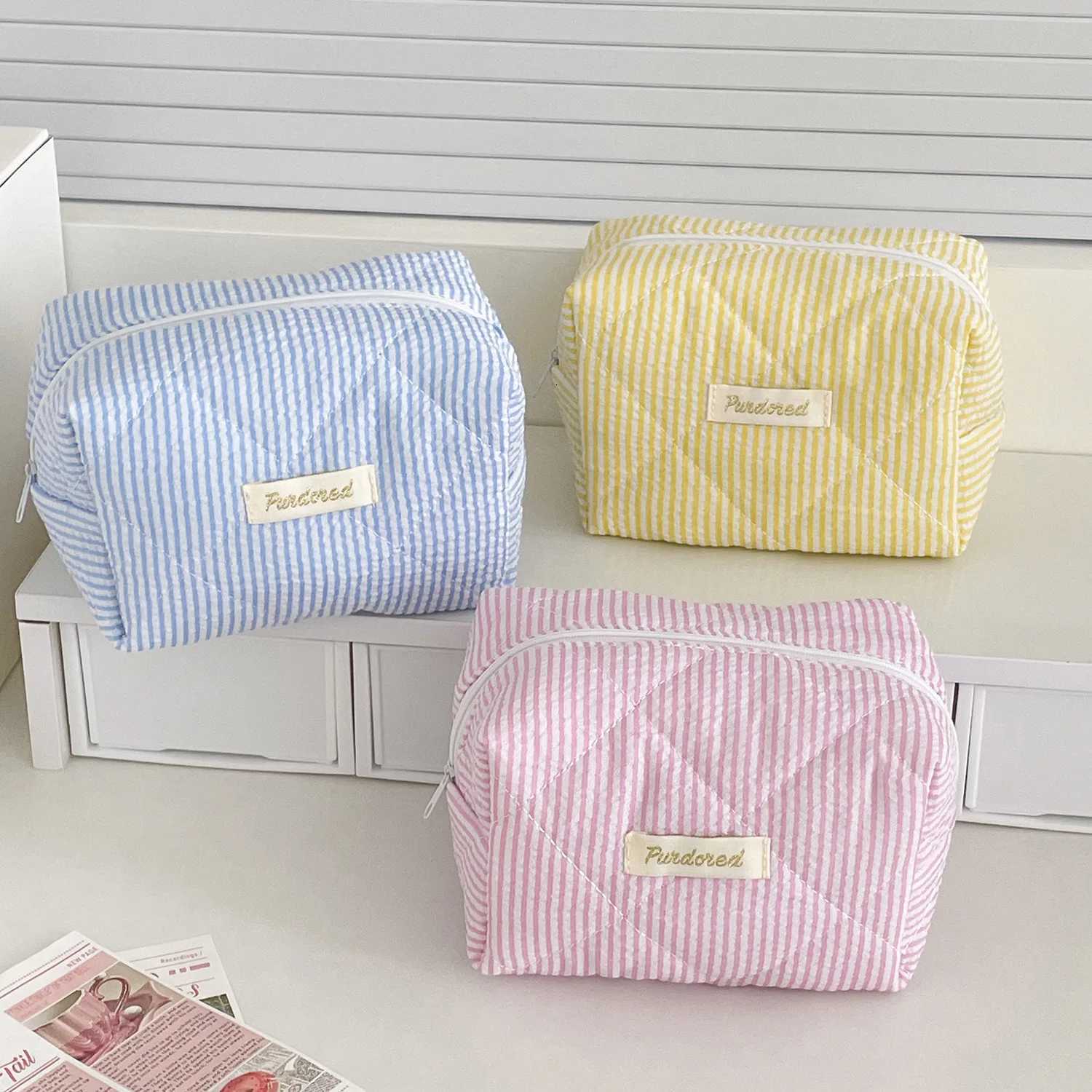 Candy Color Stripe Womens Storage Bags Casual Female Cosmetic Bag High Capacity Cute Female Pencil Case Makeup Bag HandbagsT251024