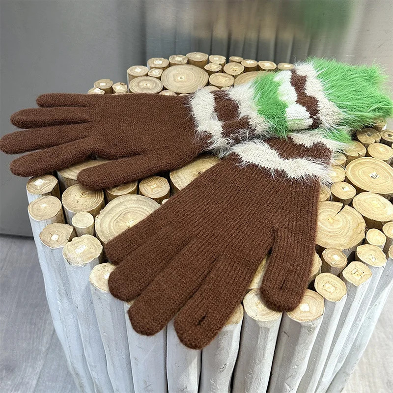 Autumn and Winter Warm Mink Fur Mens and Womens Color Striped Touch Screen Knitted Gloves with Exposed Fingers 251023