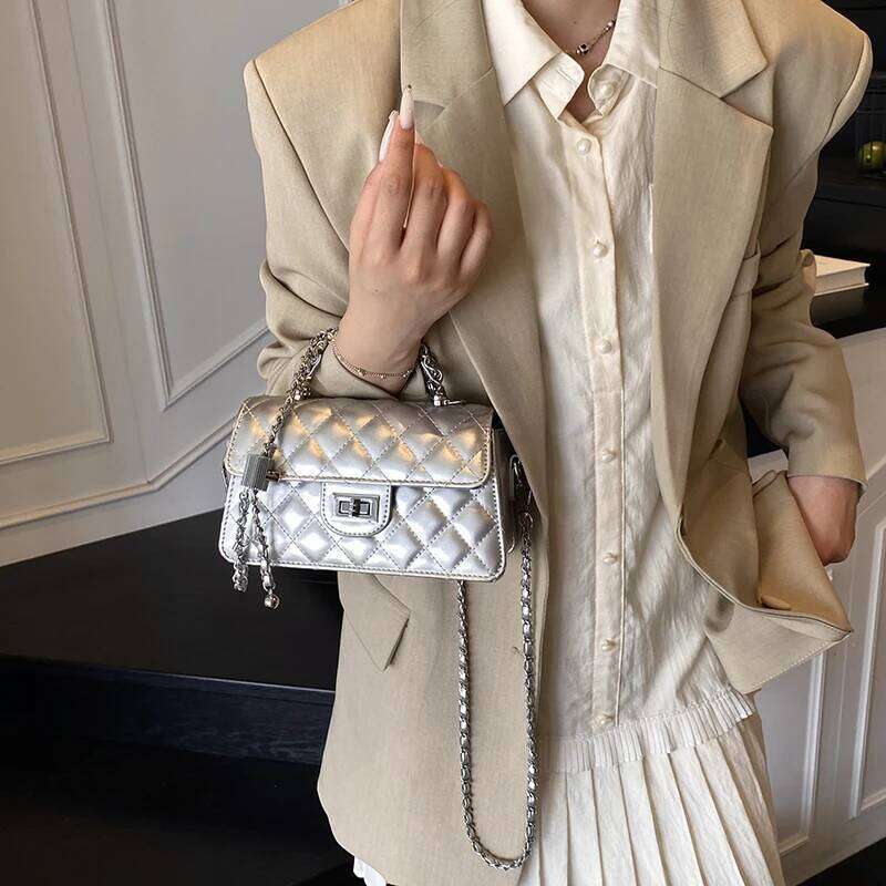 Designer bag Fashionable Women's Tote Bag Made Of Leather, Spacious And Functional, Classic Elegant Shoulder Handbag By Brand