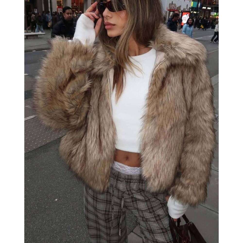 Winter Faux Coats Women Chic Street Gradient Warm Fur Coat Female Fashion Thicken Fluffy Fox Outerwear Clothes