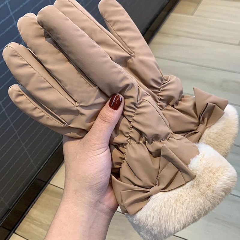 Womens Gloves Korean Bow Solid Color Fashionable Versatile Winter Warm Plush Thick Windproof Waterproof Cotton Gloves For Girl 251023