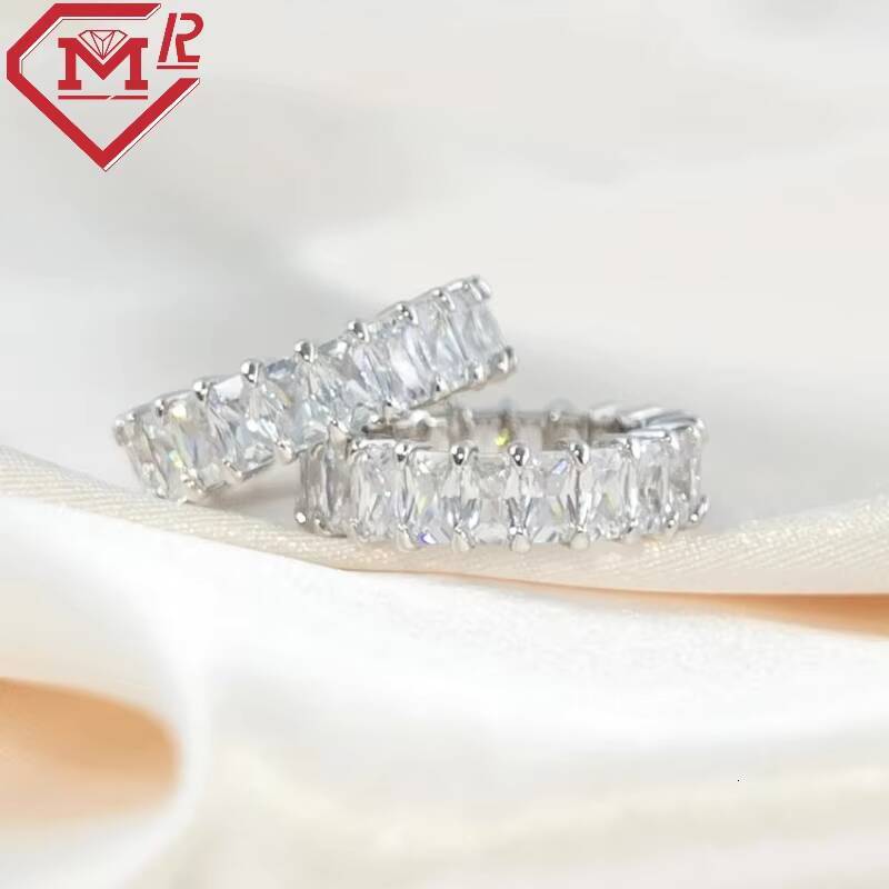Custom Luxury Moissanite Eternity Ring Fine Jewelry VVS Colorless Baguette Cut Band Moissanite Ring