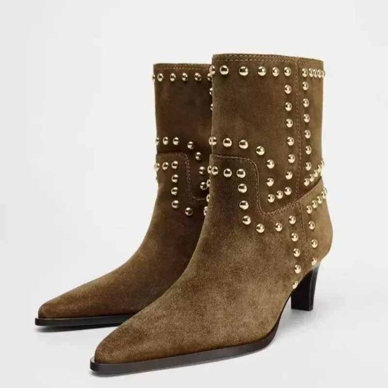 SpringAutumn 2025 New Retro Womens Shoes Brown Studded Suede Thin Heel Pointed Toe Booties Knight Boots W251024