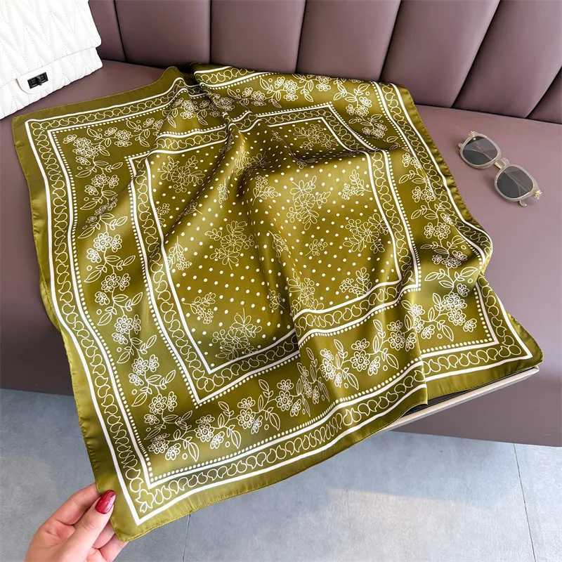Fashion Scarf Wen Silk Scarves Square Bandana Hijab Wr Dot Designer Neckerchief Shl Kerchief Hair Band Foard Luxury Y251024