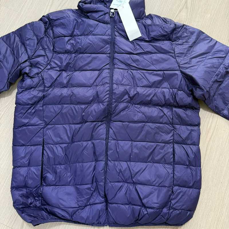 2025 010 Autumn Fashion Mens Ultra Light Duck Down Jackets Winter Feather Padded Puffy Coat Portable Warm Quilted Outerwear Z251024
