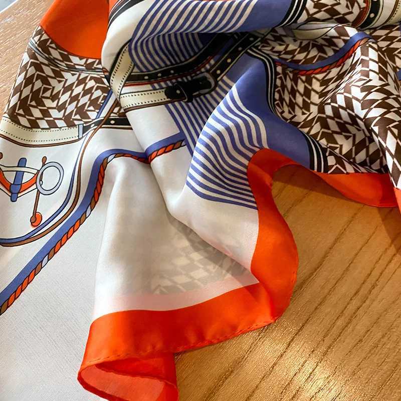 Luxury Skinny Silk Square Scarf Wen Houndstooth Chain Print Foard Hijab Neckerchief La Soft Satin Haiand Bag Ribbon Y251024
