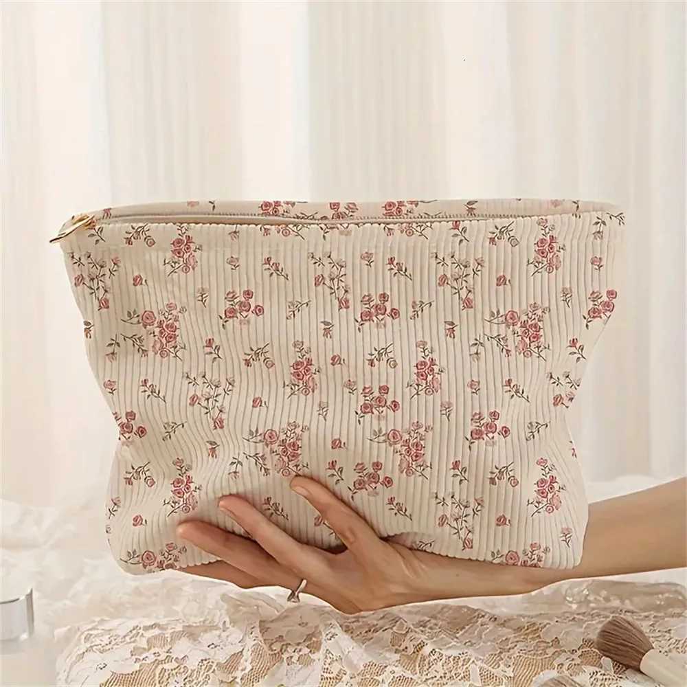 Pink floral Cosmetic Bag Corduroy Zipper Makeup Organizer Lightweight Portable Cosmetic Storage Bag for Women Travel HandbagT251024