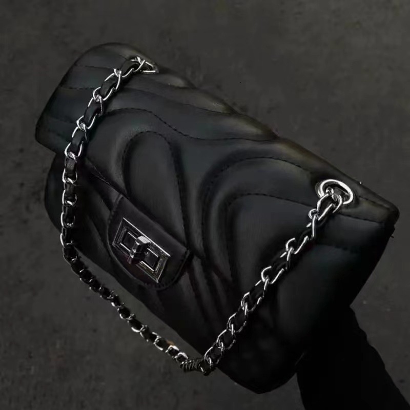 Luxury Brand Designer Bag 2024 Summer Quilted Chain Women's Bag High-End Fashion Versatile Women's Bag Single Shoulder Crossbody Small Squar