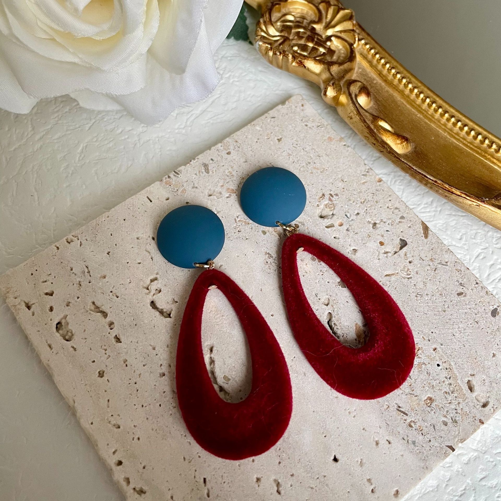 Luxury earrings Geometric creative retro red blue gentle temperament wine red contrasting asymmetrical earrings tassel earrings gold earrings