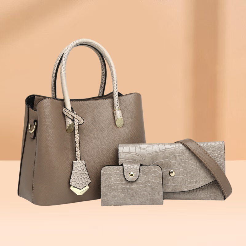 Fashion crocodile pattern luxury handbag designer bag three piece set large capacity women's bag autumn and winter new women's shoulder bag