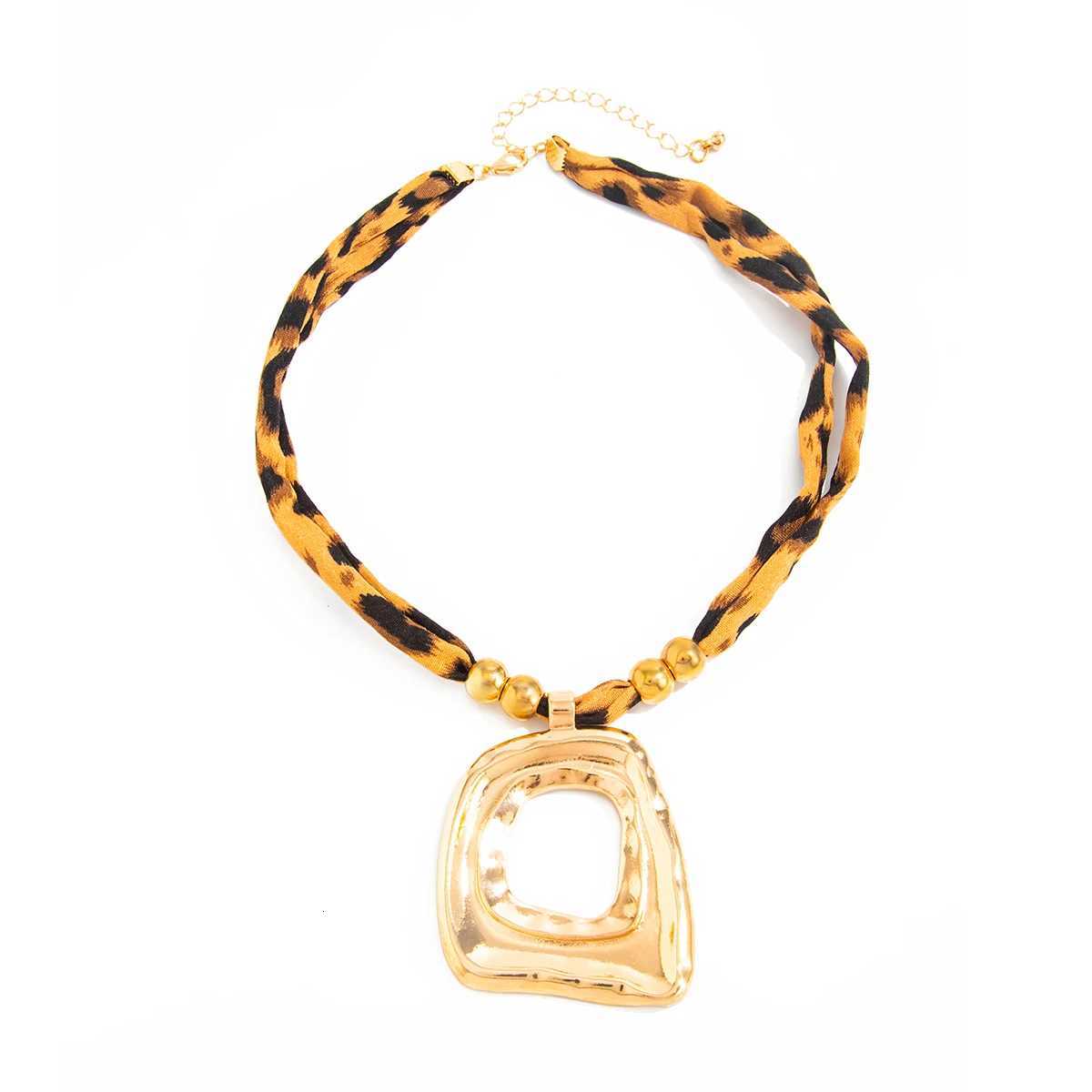 Ingemark 5 Styles Vintage Elegant Irregular Circle Heart Pendant Choker Necklaces for Women 2026 New Leopard Rope Chain JewelryXJ251024
