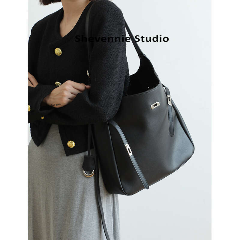 Long Term Practicality Cowhide Large Capacity Underarm Belt Buckle Crossbody Bucket Tote Bag High Quality