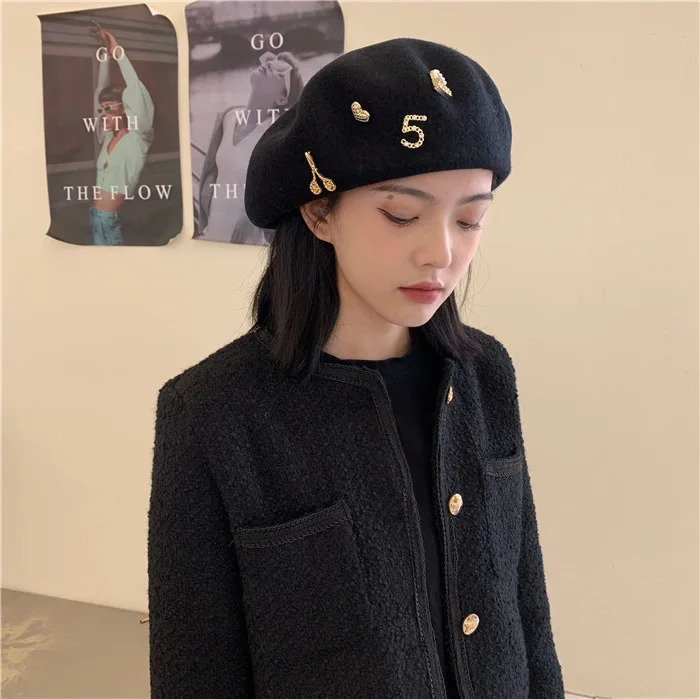Autumn Winter Cashmere Beret Women British Vintage Fashion Art Painter Hat Outdoor Warm Hat 251023