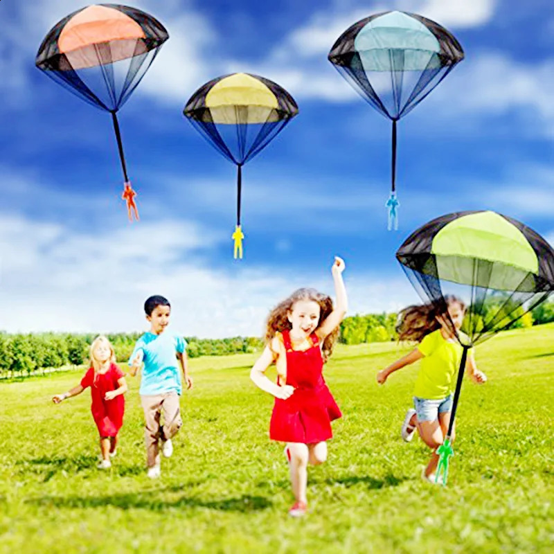 1pcs Hand Throwing Parachute Kids Outdoor Funny Toys Game Play Toys for Children Fly Parachute Sport with Mini Soldier Toys 251022