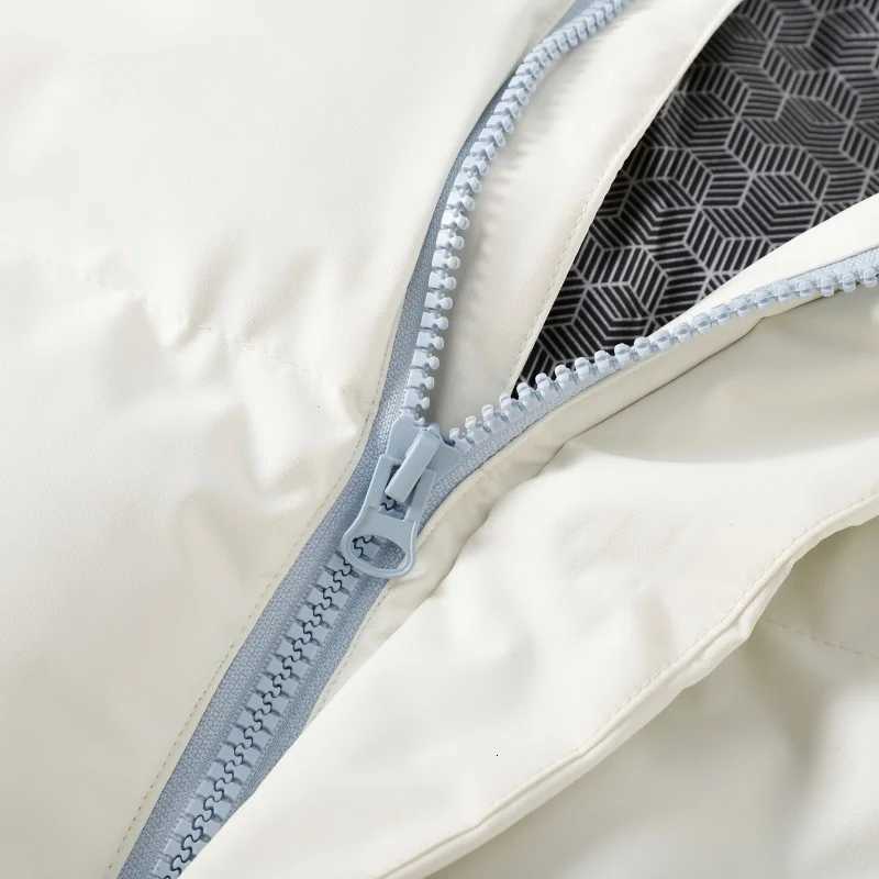 New FallWinter 2025 Down and Cotton Jacket Thickened with Cotton Winter Coat Bread Coat Korean Edition Coat Z251024