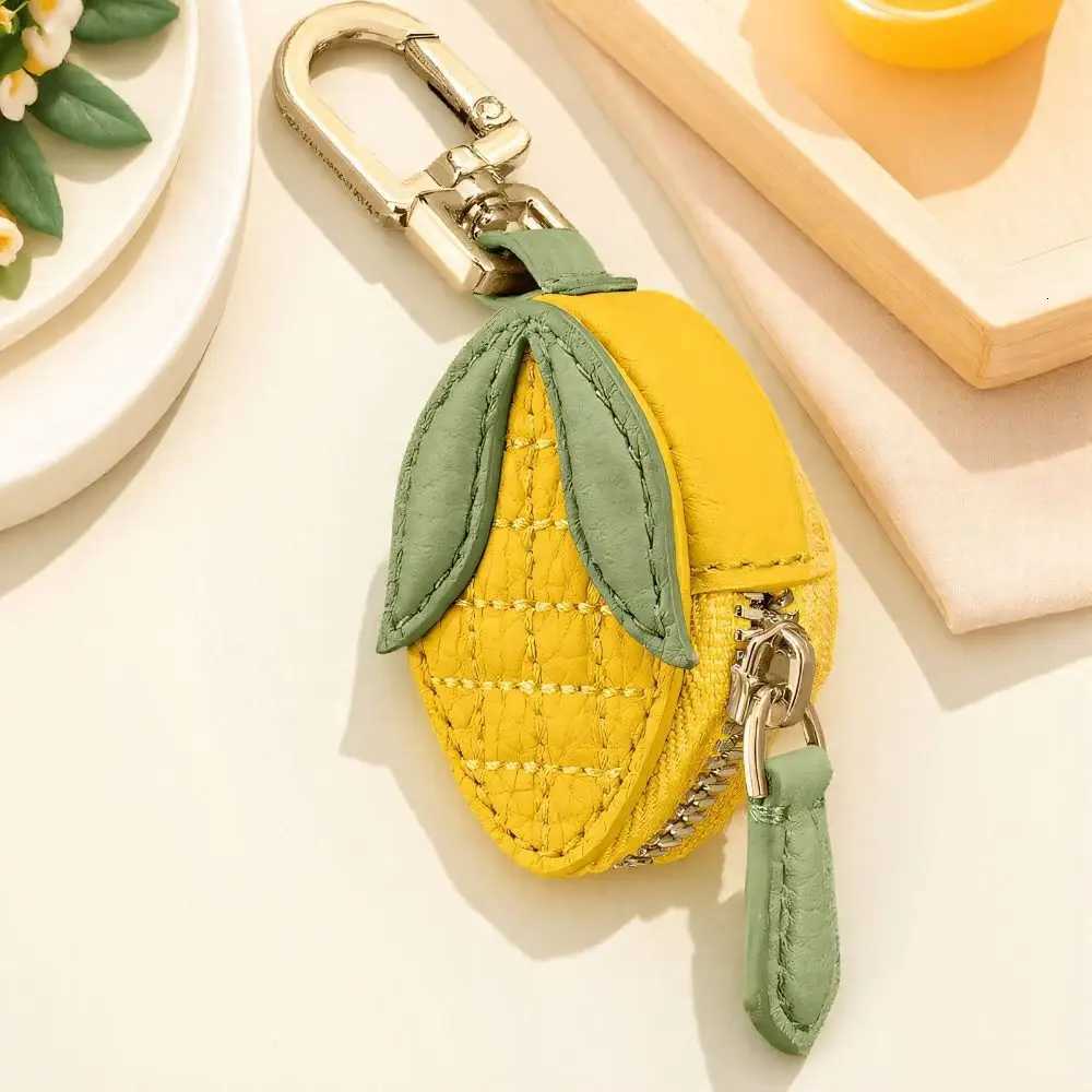 Creative Cute Fruit Shape Coin Purse Coin Bag Keychain PU Leather Pendant Korean Style Zipper Fruit Keychain Mini Storage Bag Z251023