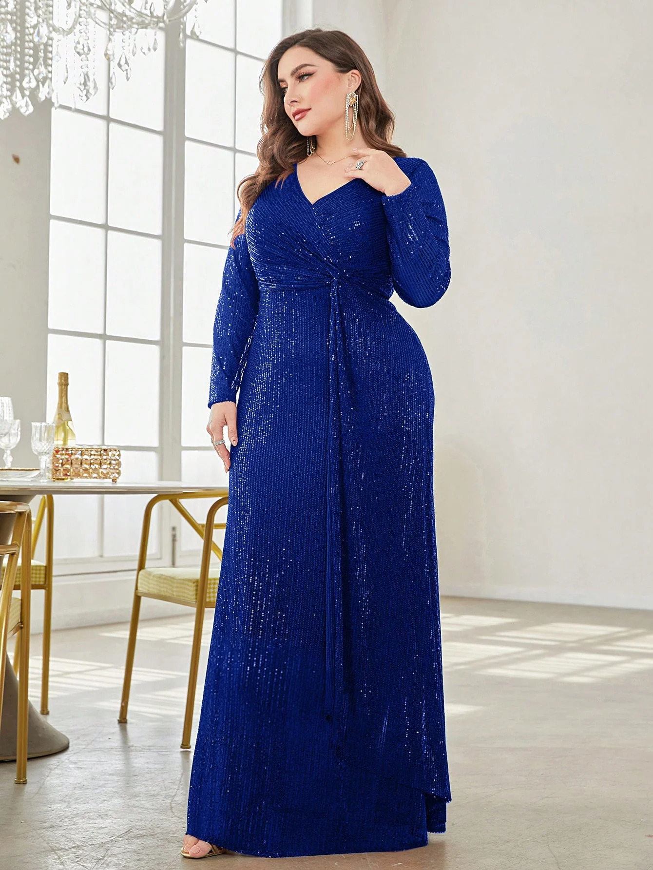 Plus Size VNeck Long Sleeves Sequins Evening Dresses Women Elegant Party Maxi Cocktail Graduation Gowns 251023