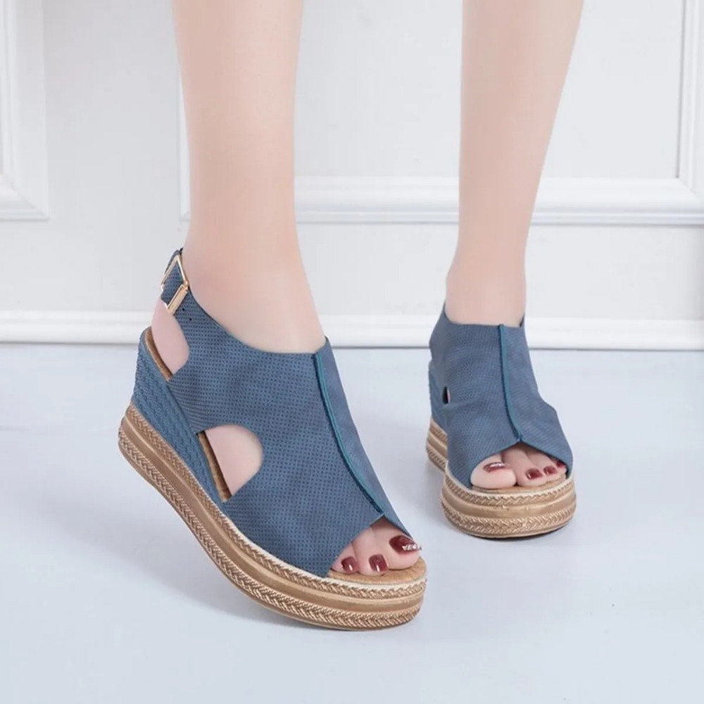 Summer-Friendly Ladies' Platform Sandals with Elegant Design & Comfortable Fit
