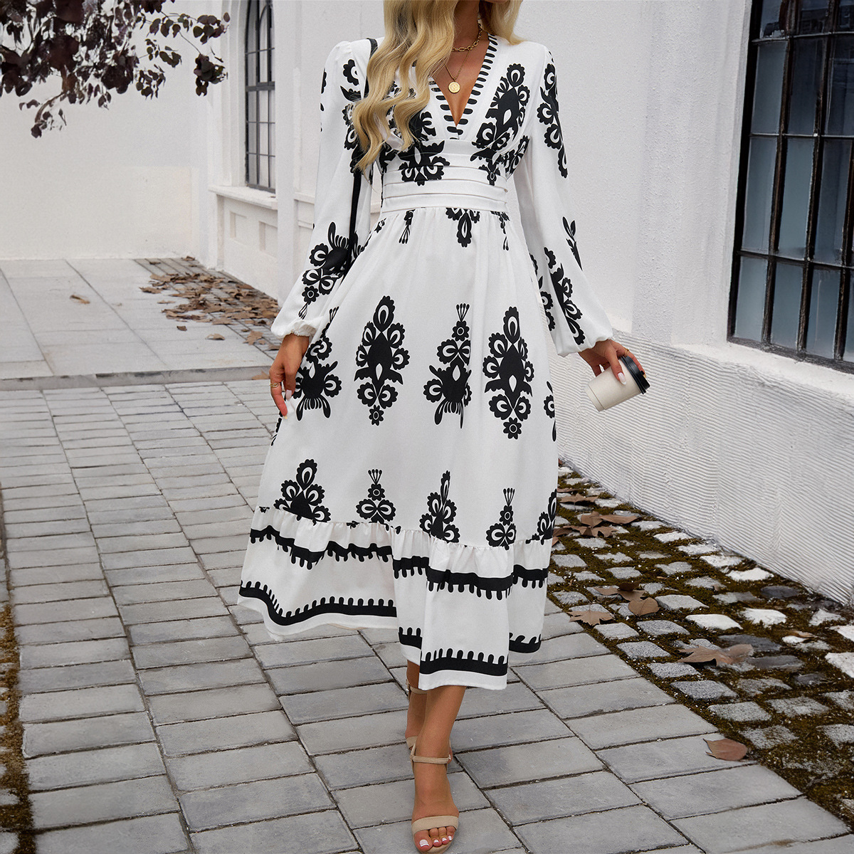 Autumn and winter new European and American designer foreign trade dress women's elegant printed V-neck A-line dress