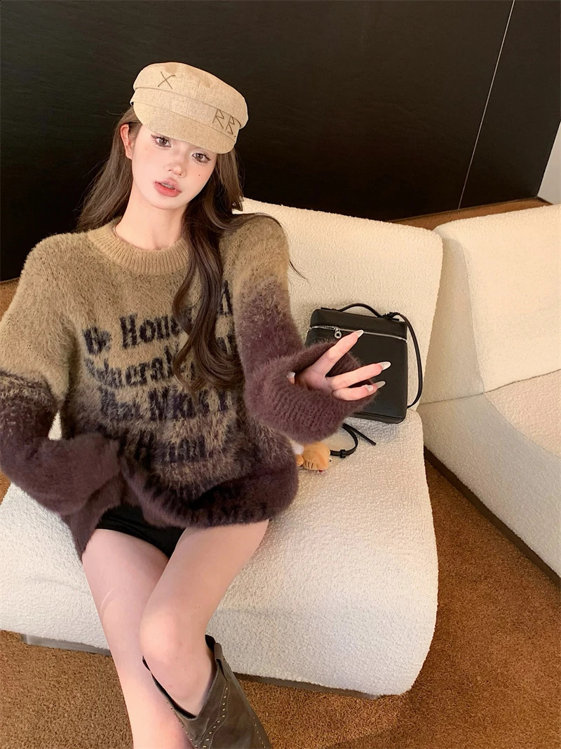 French Vintage Womens Black Mink Gradient Letter Loose Round Neck Sweater Autumn Winter Brown Vacation Kint Tops Clothing 251023