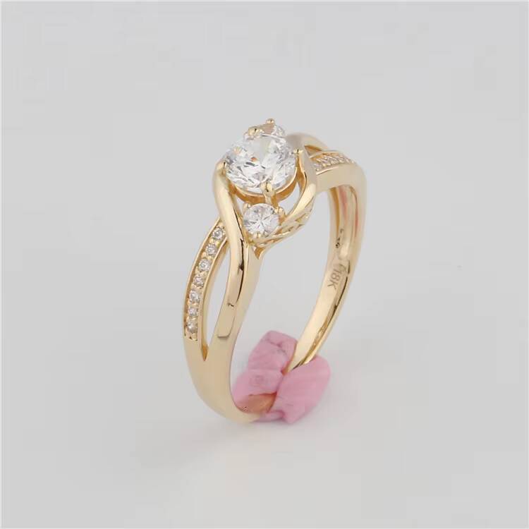 New Arriving 14k Solid Gold Moissanite Engagement Ring