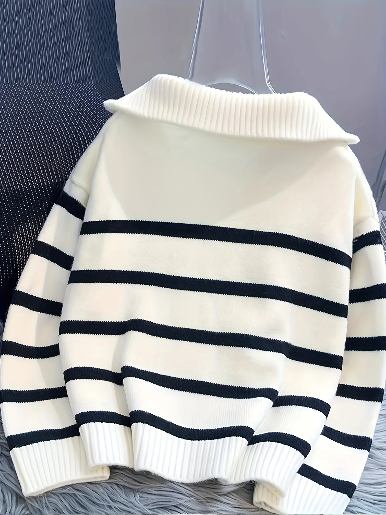 Autumn and Winter Fashion Woman Sweater Thickened Zipper Striped Undershirt Short Pullover Top Womens Clothing 251023