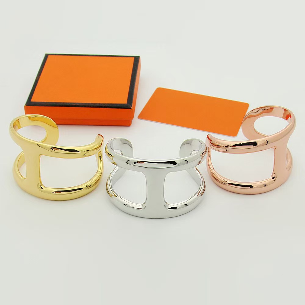 Luxury Brand H Bracelet Fashion Wide Version Hollow Pig Nose Bracelet Couple Stainless Steel Jewelry Designer Gift