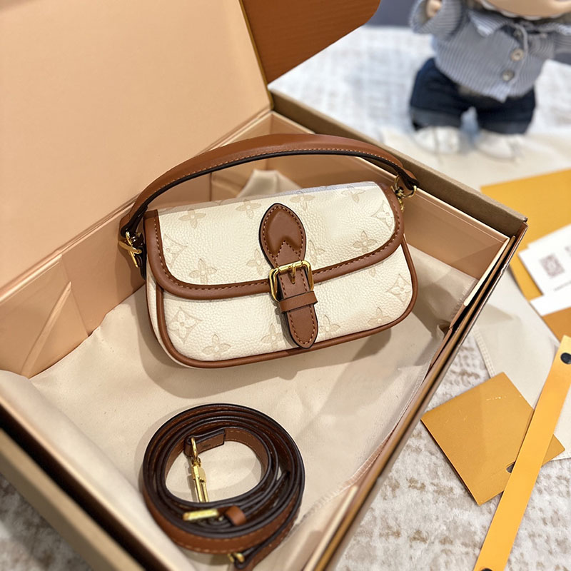 Luxury Designer Bags Shoulder Bags Luxury Handbags Crossbody Bags Tote Bags Designer High-Quality Square Clutches for Women Fashion Handbags & Wallets Underarm Bags