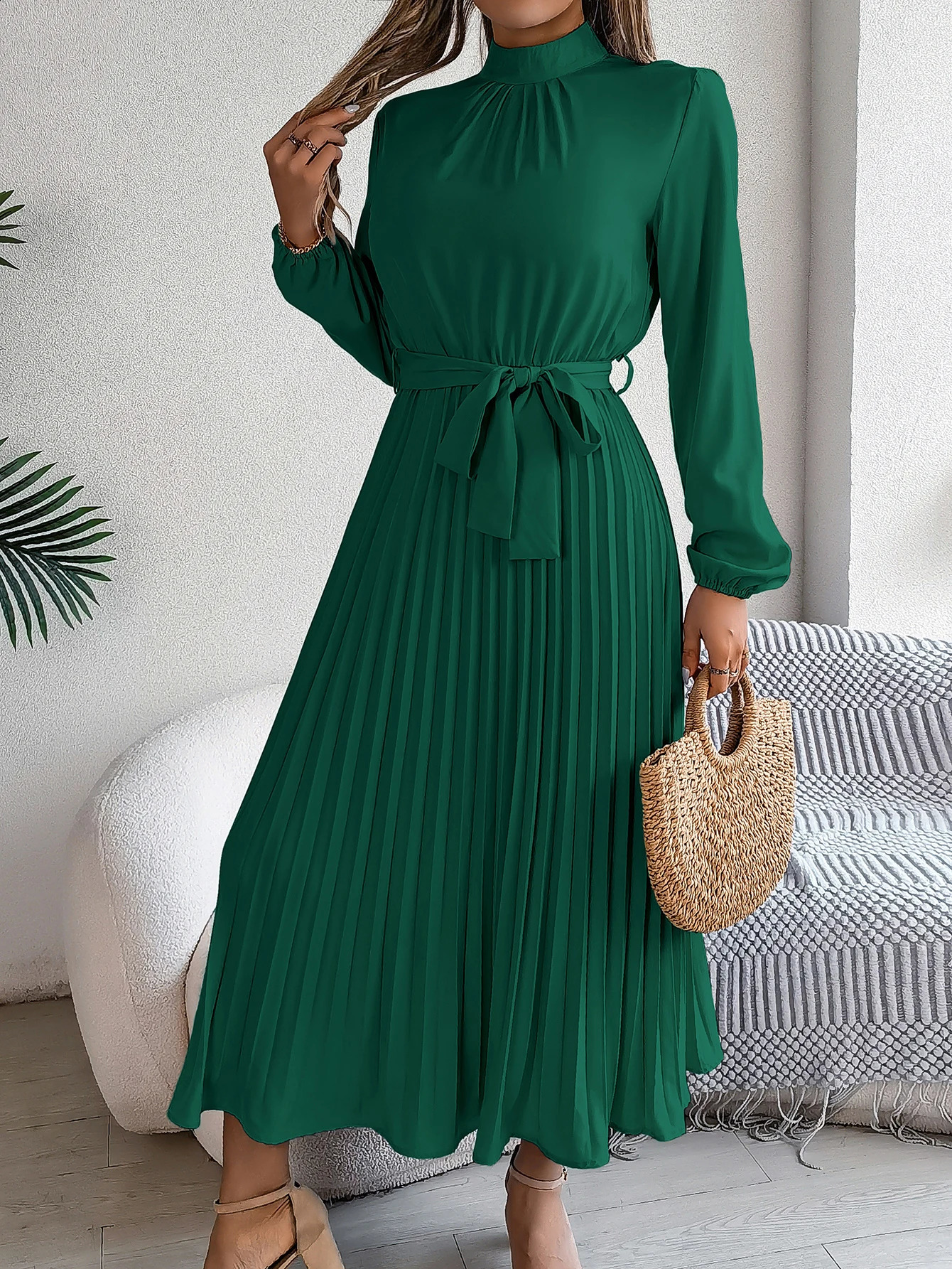 Elegant Pleated Long Dress Long Sleeveed Lace Up Dresses for Middle Eastern Women Spring and Summer Clothes 251023