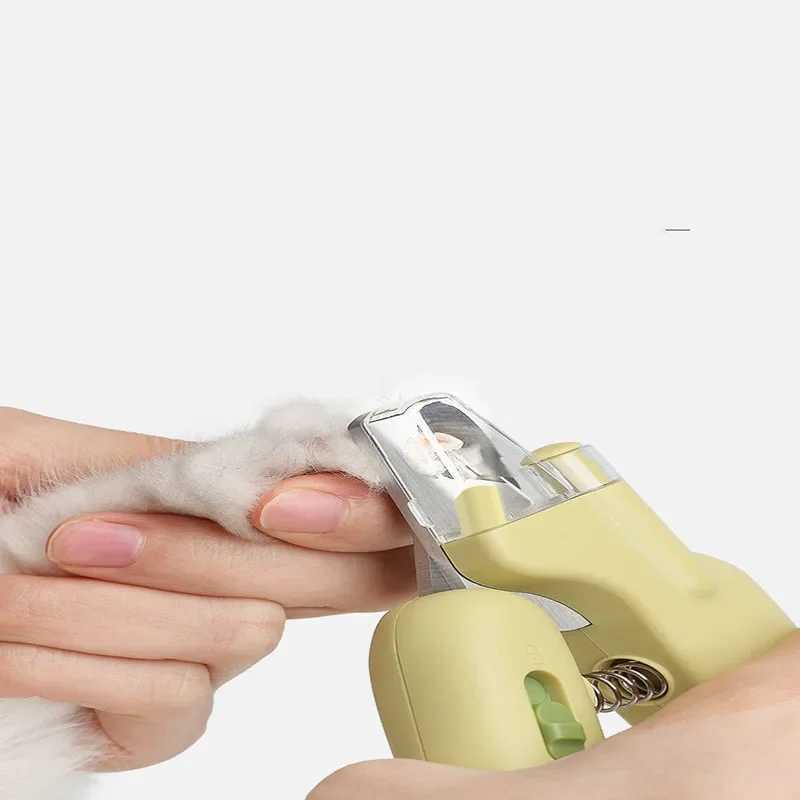 Banana Nail Clippers Claw Trimmers for Dog Cat Dog Toenail Clippers with LED Light for Bloodline Professional Grooming Tool Z20251024