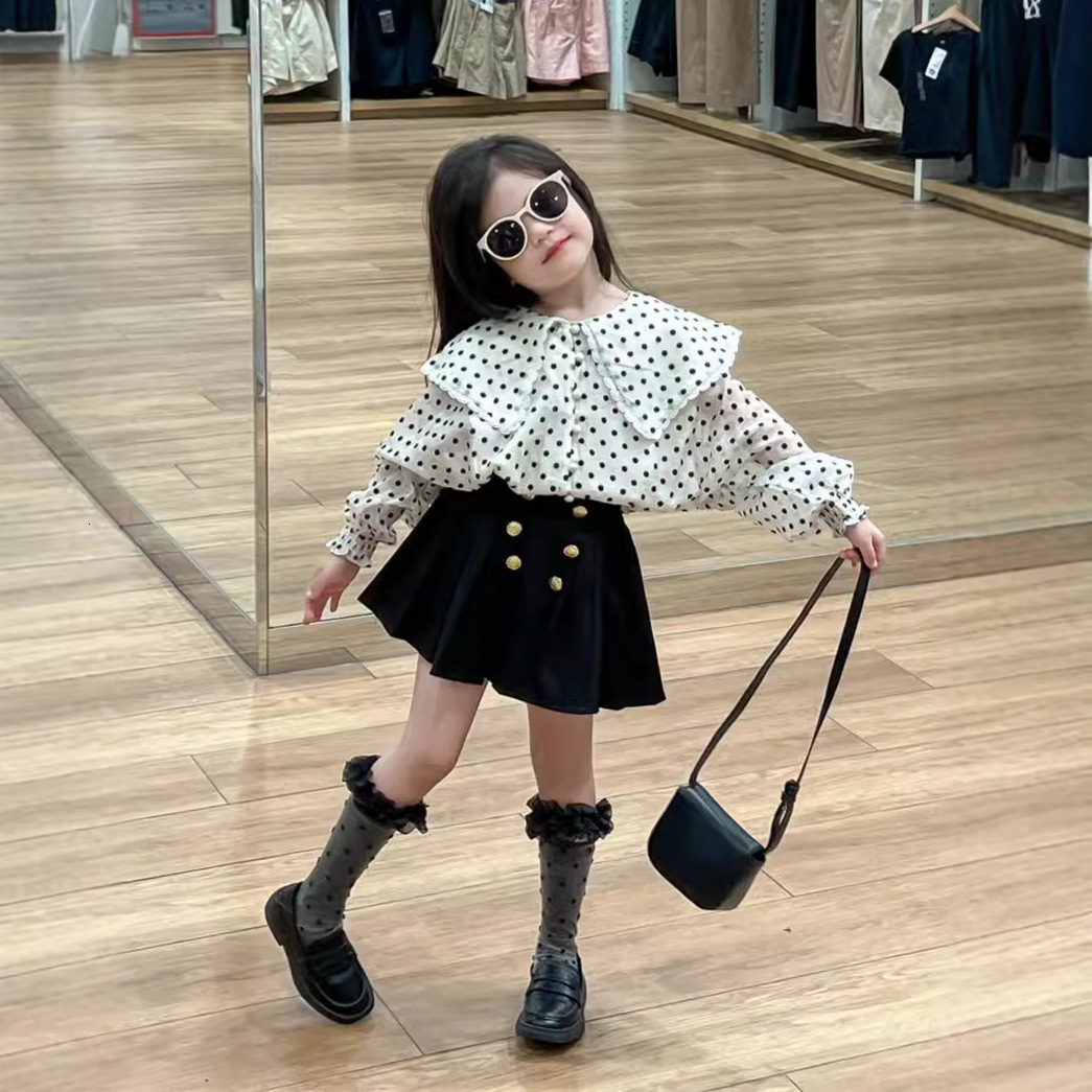New designer fashion children's clothing set for girls, autumn lace big collar plush polka dot long sleeved shirt, double breasted skirt