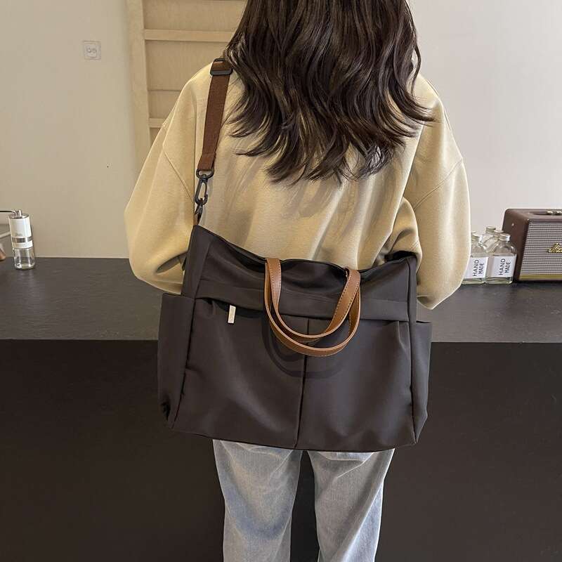 New Single Shoulder Simple Fashion Casual Women's Crossbody Large Capacity Handbag Trendy Tote Bag