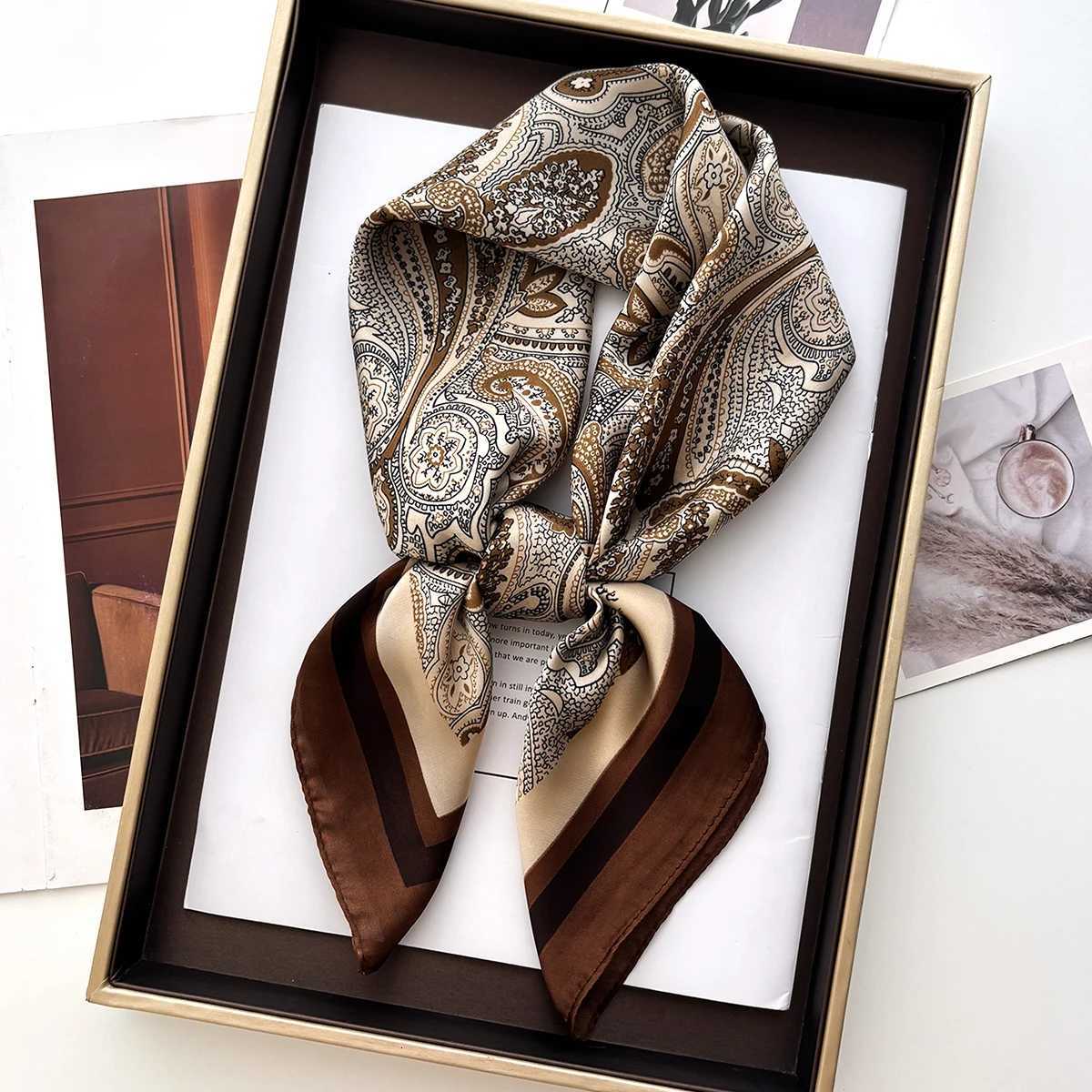 Luxury ral Print Square Scarf For Wen Soft Haiand Neckerchief Hijab Paisley band Foard Bag Ribbon Bandana Y251024