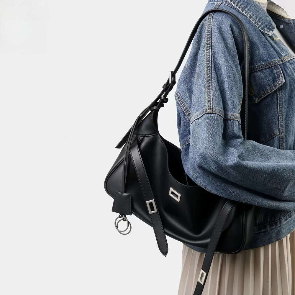 2025 New Ins Chic Design Stylish Black Tote Large Capacity Nappa Cow Leather Women Single Shoulder Bag High-End Ladies Handbag