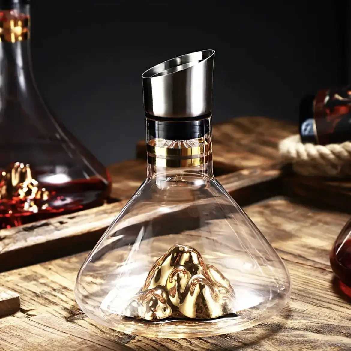 1500ML berg Whisky Wine Decanter Handmade Lead Crystal Wine Pourer Carafe Thicke Wine Dispenser Pot Bar Accessories Y251024