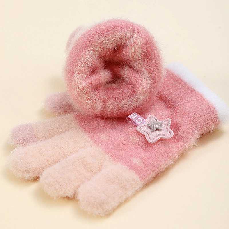 Cute Star Baby Knitted Gloves Autumn Winter Toddler Kids Full Finger Gloves Windproof Warm Girls Boys Mittens Y251024