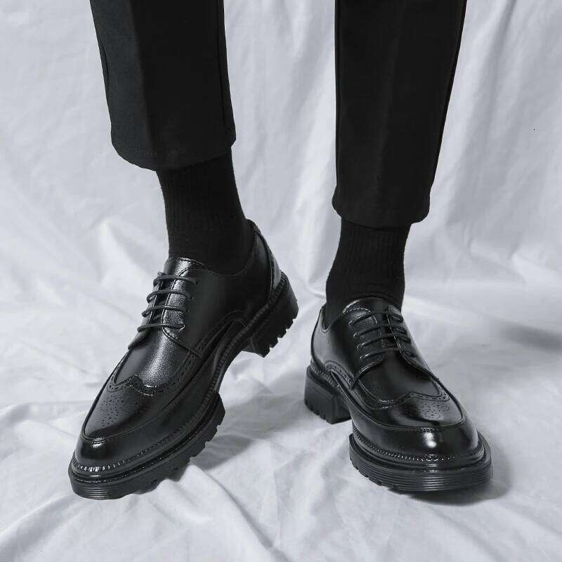 New leather for young men British Brock formal business increase casual black wedding groom lace-up men's shoes