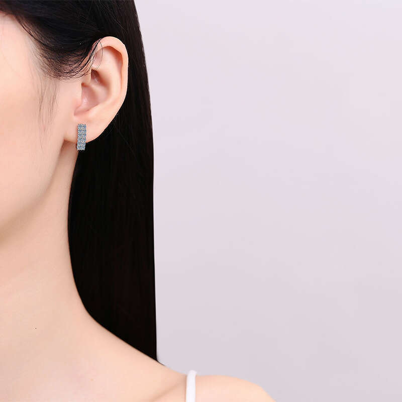 DHCollections-- Xindeyi S Pure Sier Moissanite Earrings Double Row Studs Simple Full Dia Ear Clips Everyday Versatile Light Style