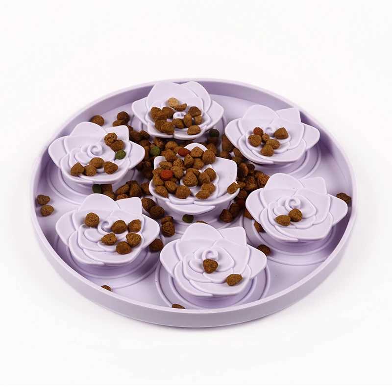 Pet supplies Dog Lick Mat with Suction Cups Slow Feeders Licking Pet Anxiety Pet Mat Rose Shape Slow Food Mat Y251023