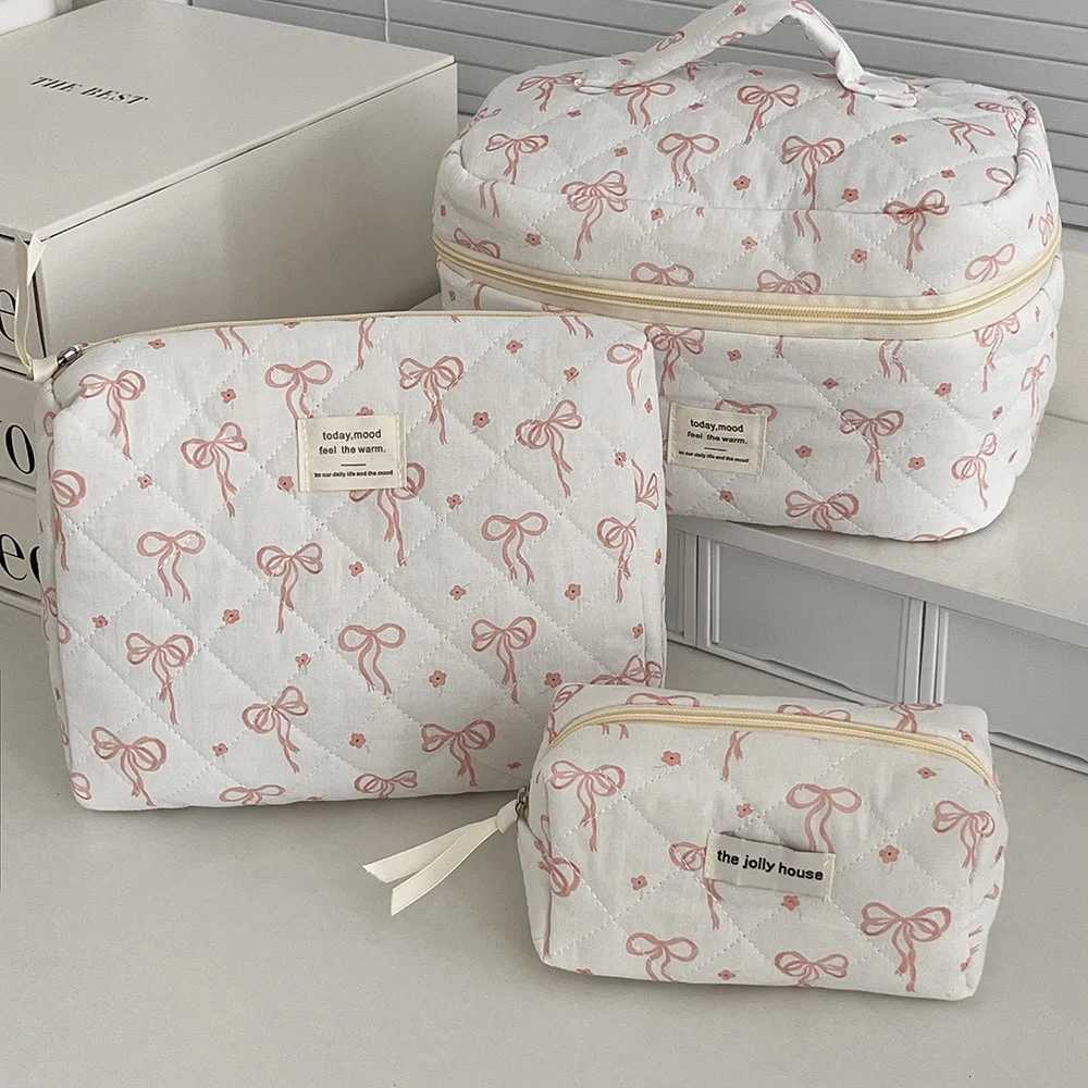 1Pc Fashion Pink Black Bow Women Cosmetic Bag Large Capacity Makeup Storage Handbag Travel Pouch Ladies Zipper Quilting BagT251024