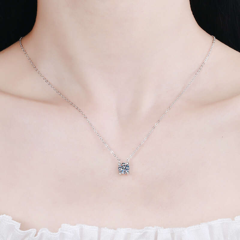DHCollections-- S Pure Sier Necklace Plated with PT950 Moissanite Bull Head Style Rose Gold Clavicle Chain Any Appraisal