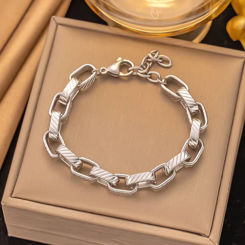 Manufacturer Wholesale European and American HipHop Style Twill Mens Womens Titanium Steel Bracelets