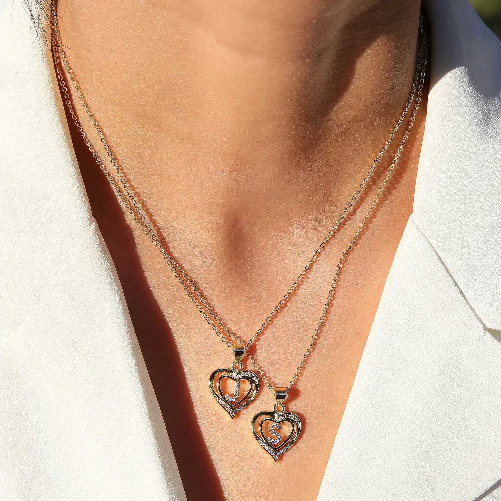 AZ English Letter Initial Necklace 18K Gold Plated Necklace Micro Setting Zircon Heart Necklace for WomenXJ251024